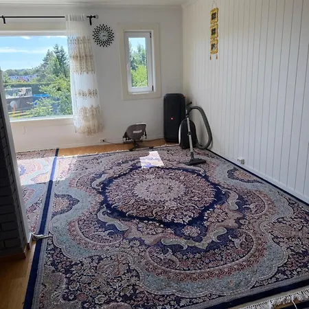 Cozy Family House In Vagsbygd Med Mulighet For Elbillading * 크리스티안산